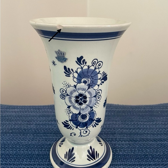 ❌SOLD❌ Stunningly Beautiful Delft Holland Hand Painted Vase - Picture 3 of 6